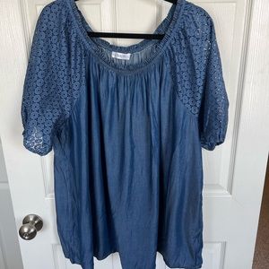 Soft denim-looking shirt with lace detail 3X